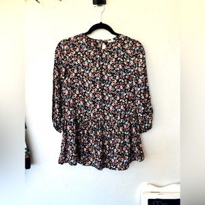 Copper Key Floral Drop Waist Tunic in a Girls Small- NWT